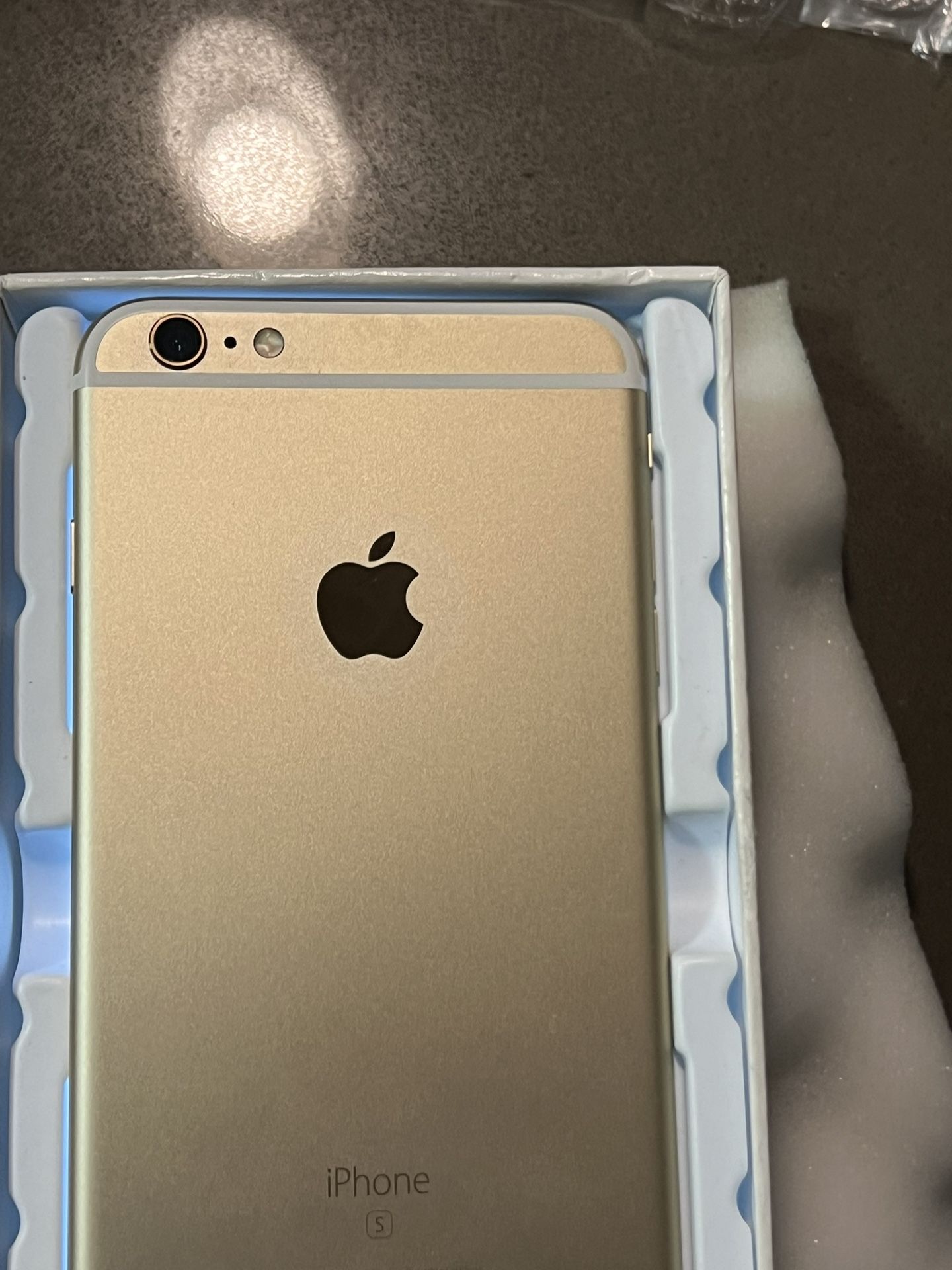 iPhone 6S Plus Size Cricket and Cricket Like New