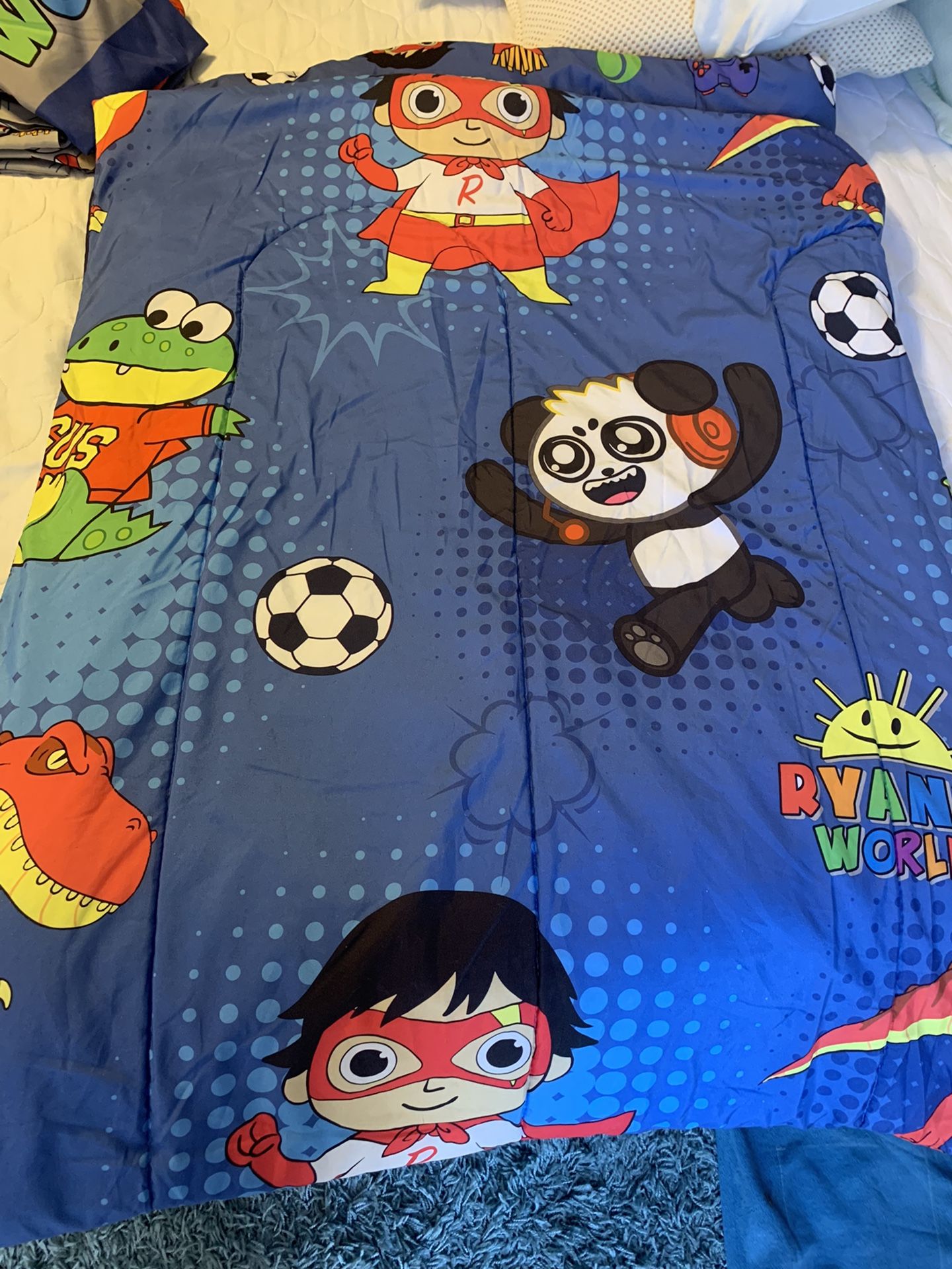 Ryan’s World Twin Bedding Set