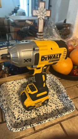 DEWALT 1/2” IMPACT HIGH FRICTION TORQUE    NEW 3 SPEED BRUSHLESS