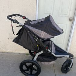 BOB  REVOLUTION JOGGING STROLLER 