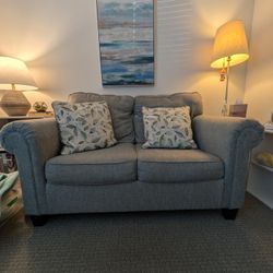 Ashley Furniture Alandari Loveseat