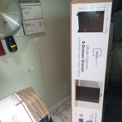 4Draw dresser Brand New In Box still 