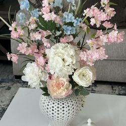 Decorative Vase 