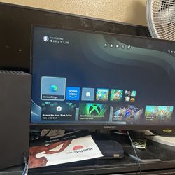 Xbox Series X And Gigabyte Monitor