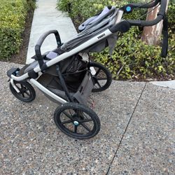 THULE jogging stroller 