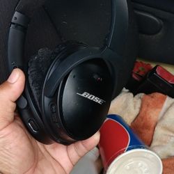 Bose Quietcomfort 35 Noise Cancelling Bluetooth Headphones 