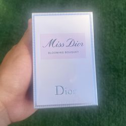 Miss dior Blooming bouquet 