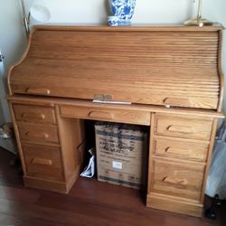 Vintage Desk Oak Crest Like New In Weeki Wachee Spring Hill