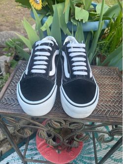 Fairly new Black and white suede