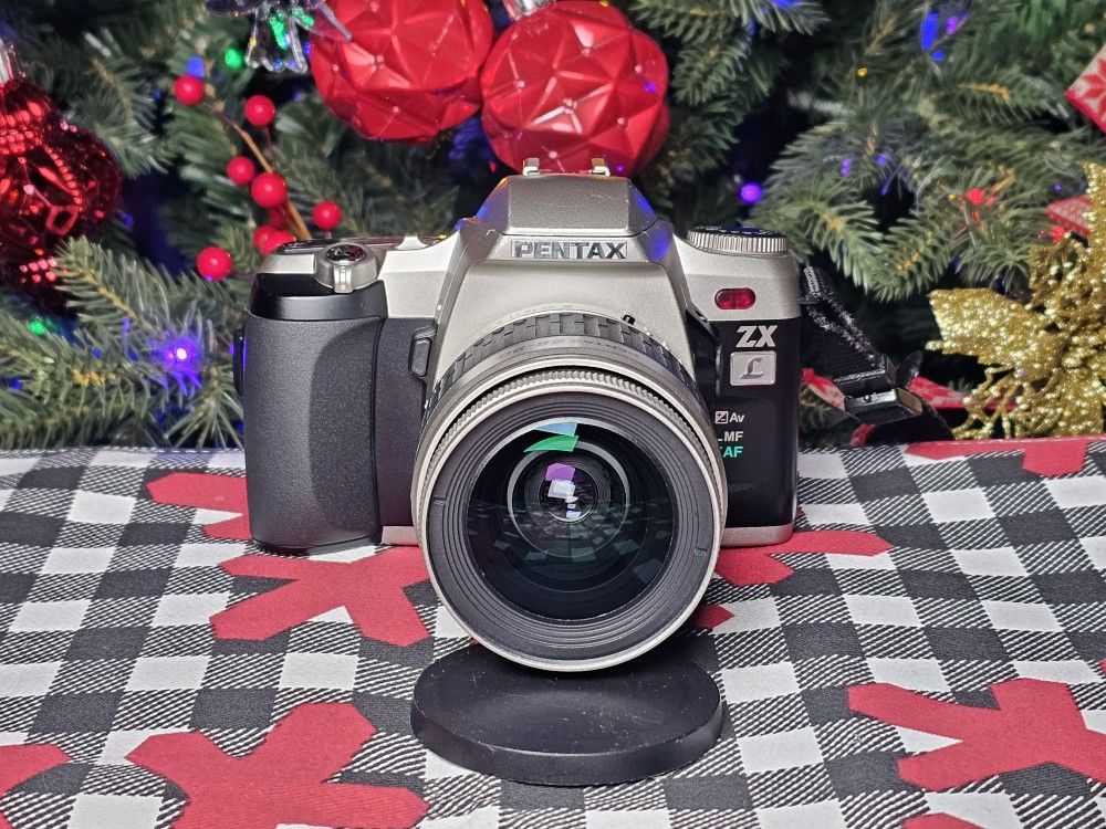 Pentax ZX-L 35mm Film Camera with 28-90mm Zoom Lens