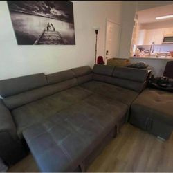 Thelma Seccional Sofa With Ottoman