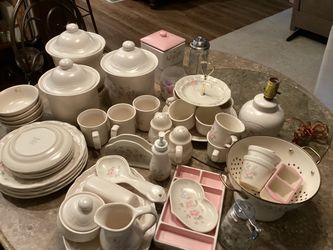 Pfaltzgraff TEA ROSE pattern dishes