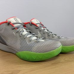 Nike ID Kyrie “Platinum Yeezy”