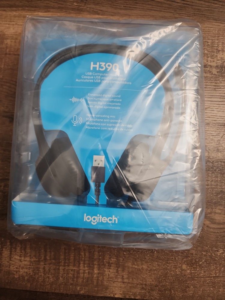 Logitech H390 Over Head Comfort USB Headset w/Noise Canceling Microphone, NEW