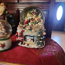 Kirkland Chritmas Musical Globe