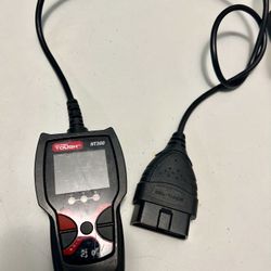 OBD2 code reader hyper tough HT300