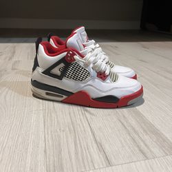Jordan 4s