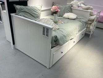 HEMNES daybed