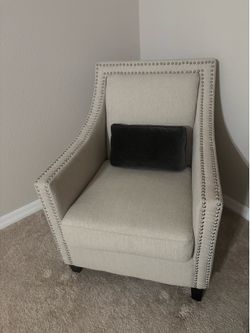 Chair with silver buttons