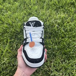 Black & White Lv trainer