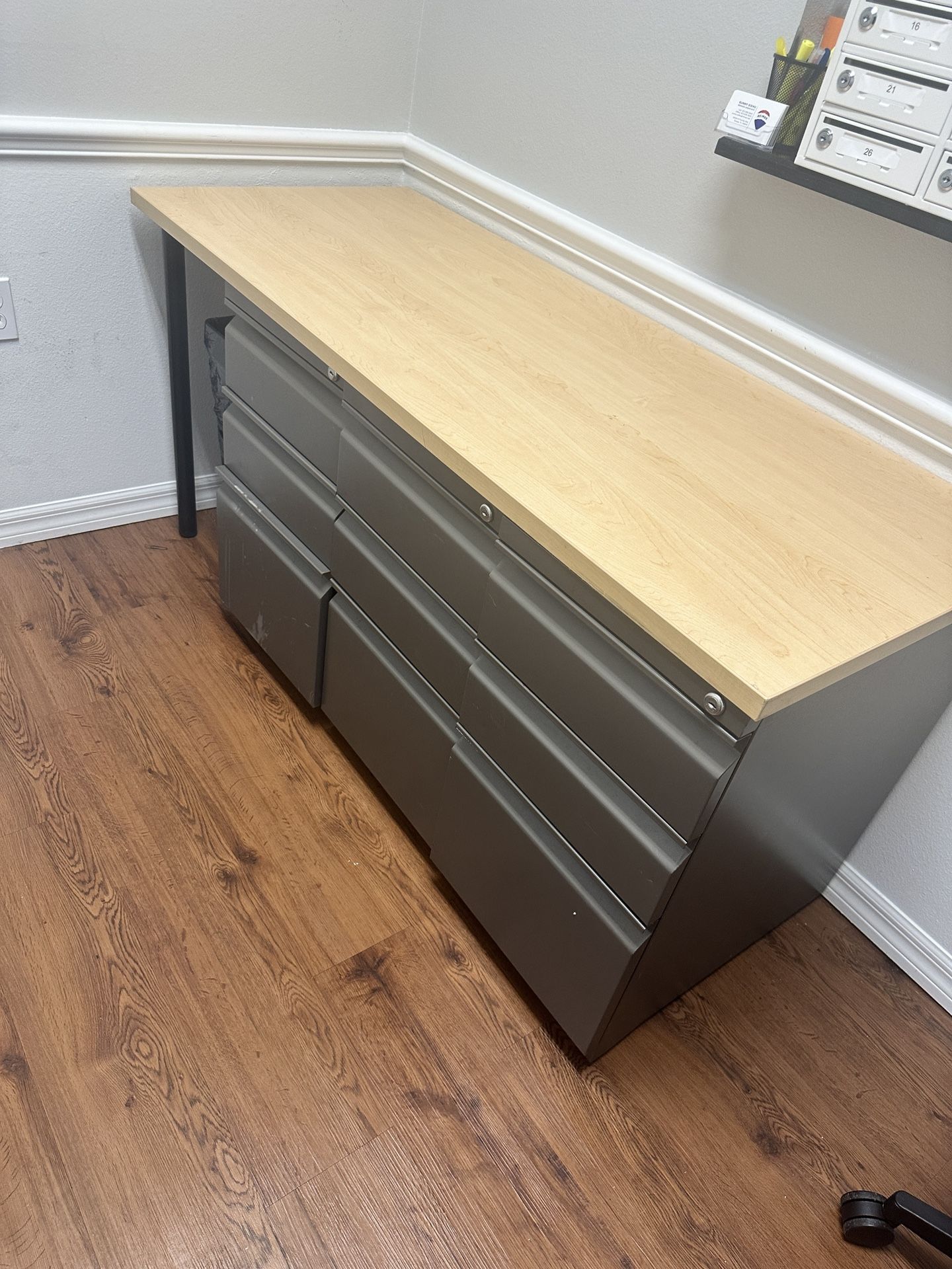 3 Metal Filing and Table Top for Sale in Wesley Chapel, FL