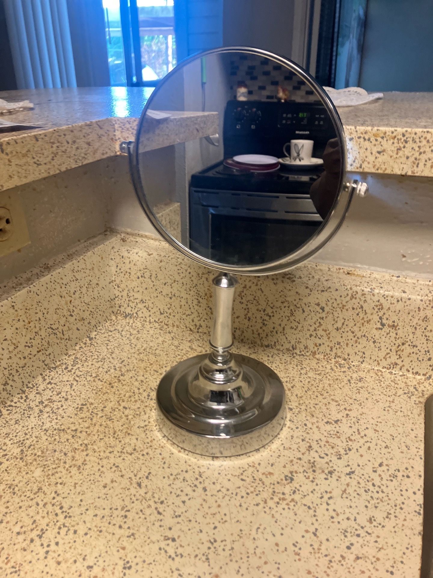 Small makeup mirror