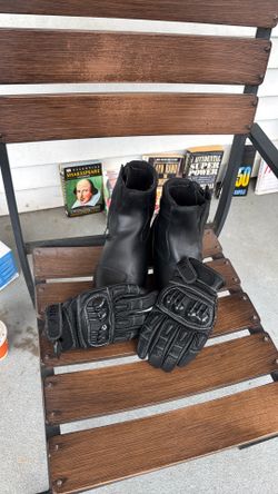 Biker shoes/ Gloves