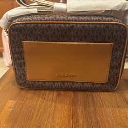 Michael Kors Crossbody