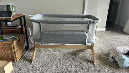 Newton Bedside Bassinet