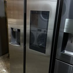 Samsung Family Hub Side Bybside Refrigerator 