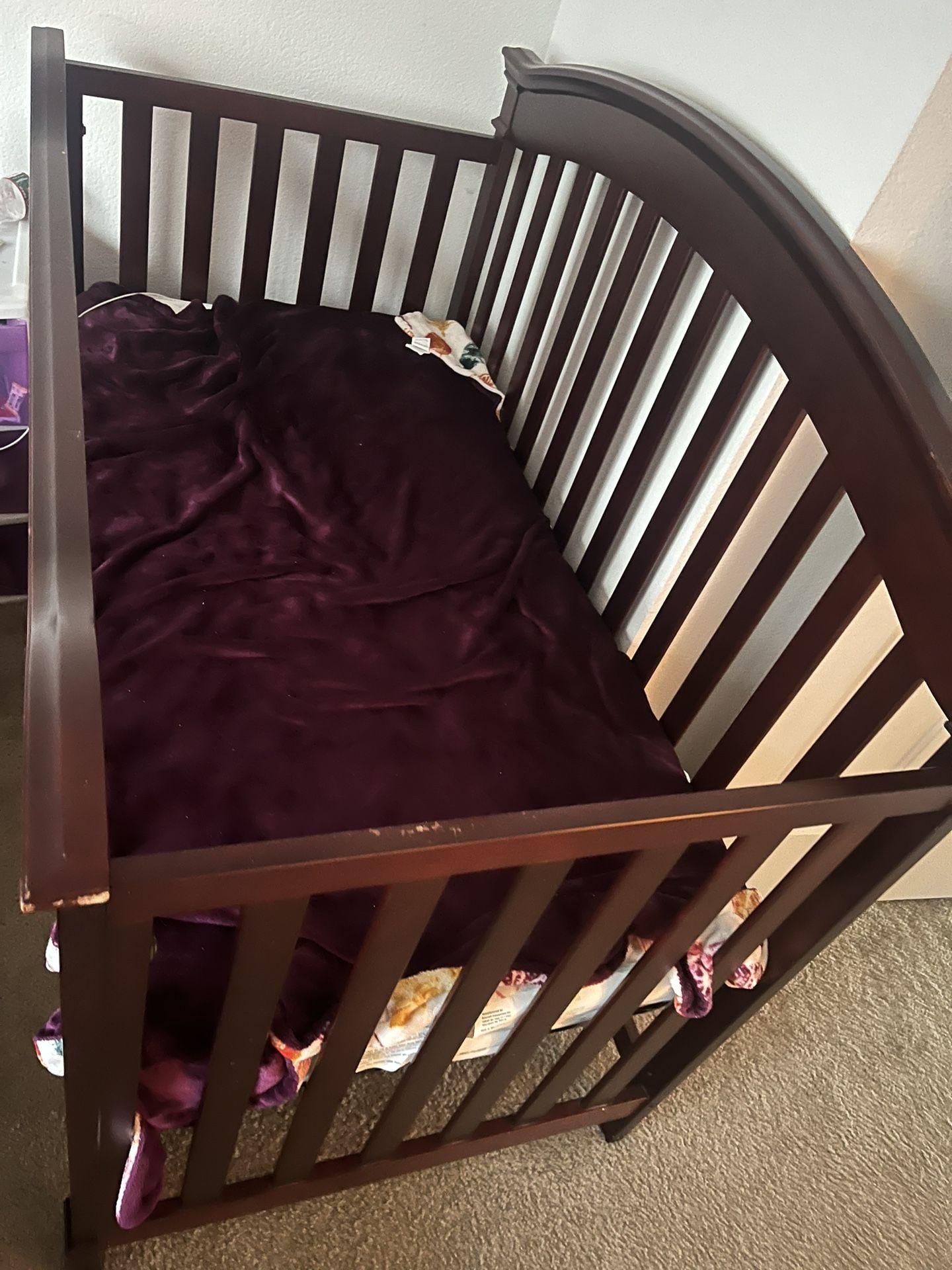 Baby crib