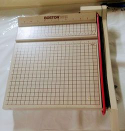 Boston 2612 paper cutter