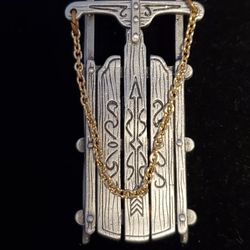 JJ Pewter Tone Christmas Brooch With Goldtone Chain.