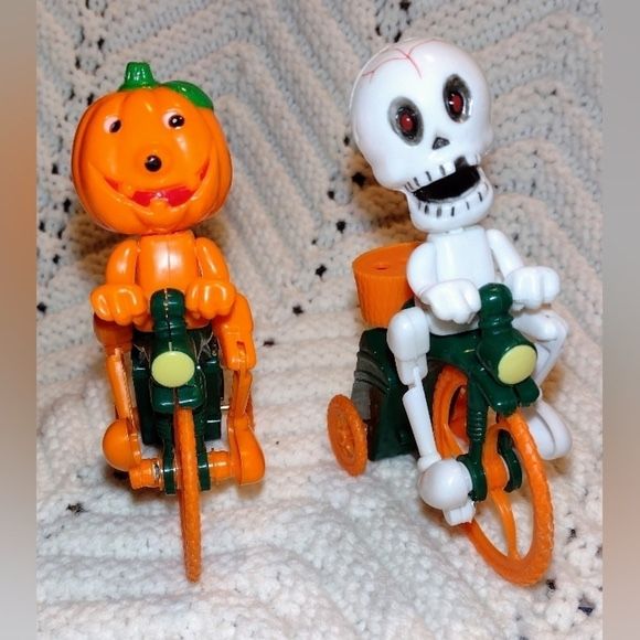 2 Vintage Jack O Lantern Skeleton Bicycle Bike Toy Party Favor Plastic Halloween