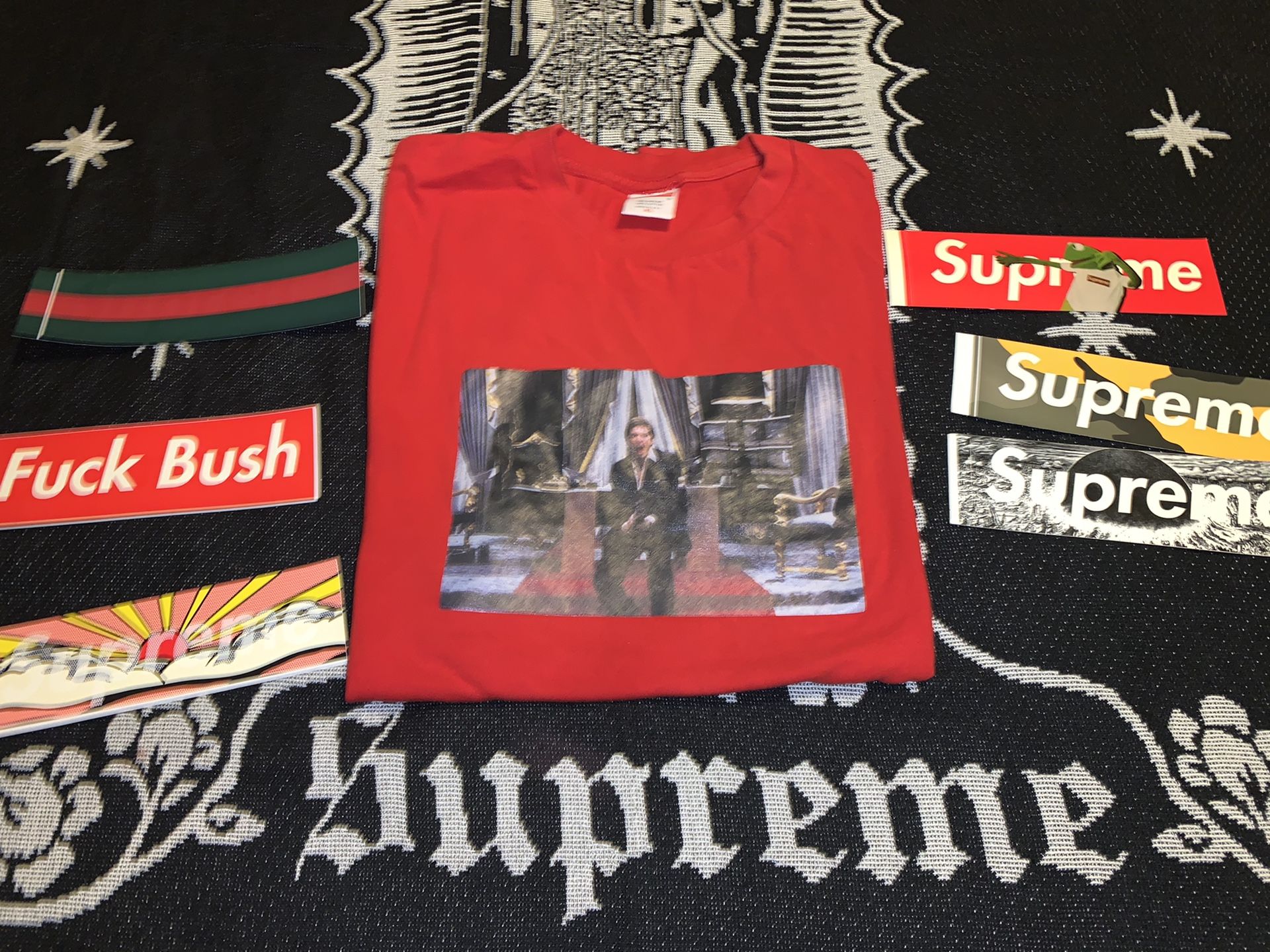 Supreme x Scarface Friend Tee Size L