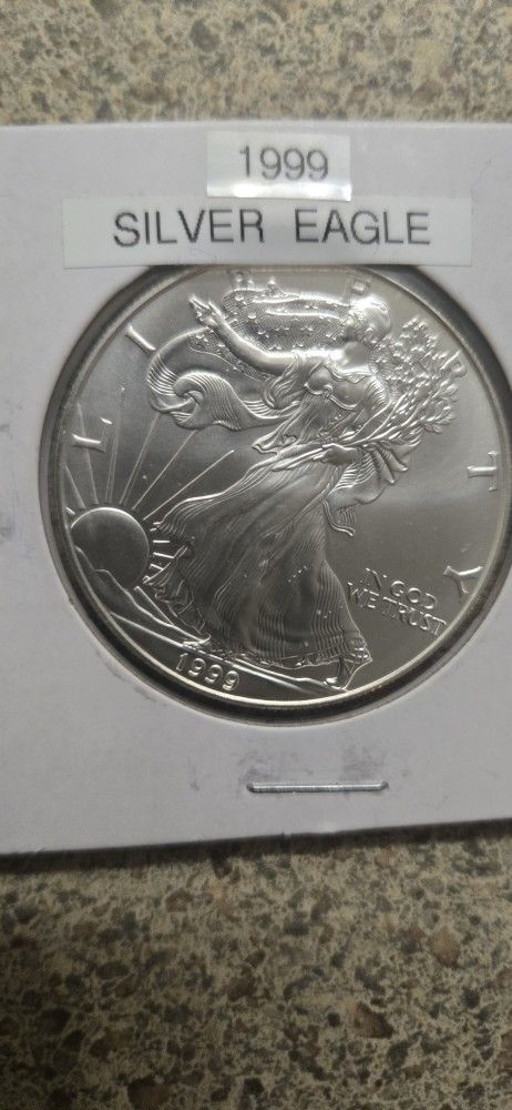 1999 Silver Eagle 1$ Beautiful Coin .999