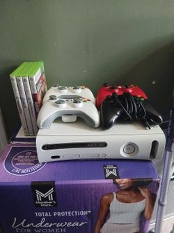 "ORIGINAL XBOX 360 WITH ACCESSORIES"