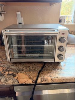 Black and Decker toaster oven