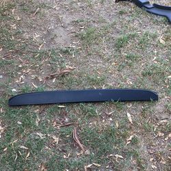 99- 06 Step Single Tailgate Plastic