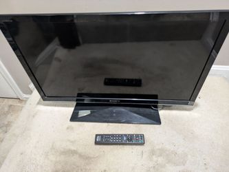 32" Sony Bravia with remote and stand