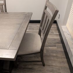 Dining Room Table 