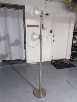 68 inch 3 Bulb Lamp
