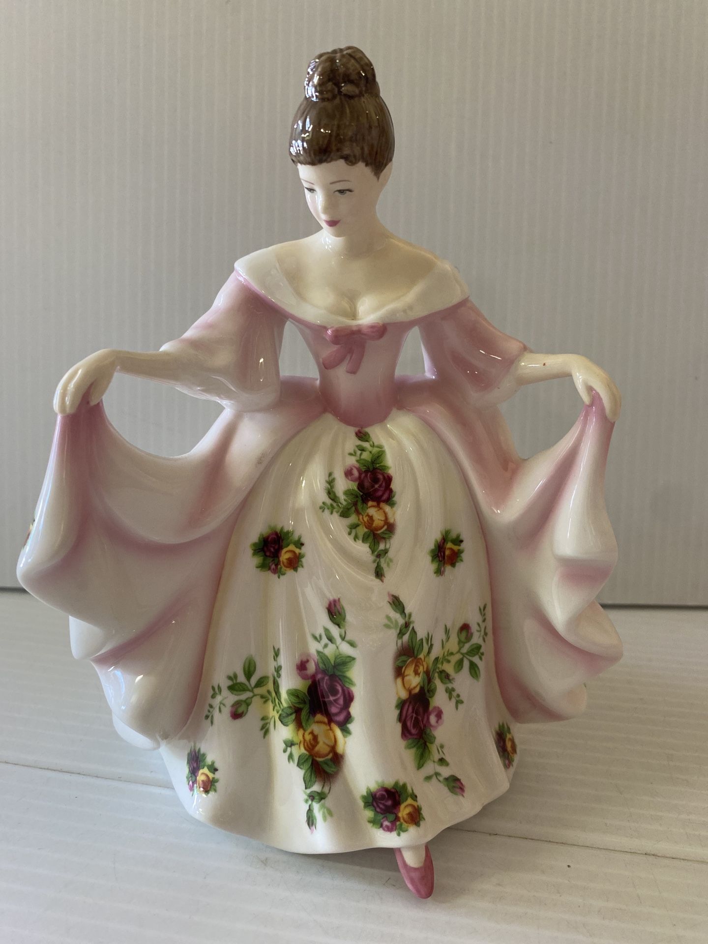 工芸品   / PRETTY LADIES Kathryn ROYAL DOULTON PRETTY LADIES KATHRYN HN4948 FIGURINE OLD