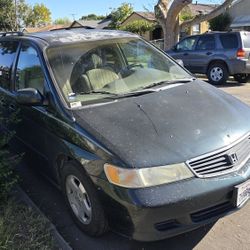 2001 Honda Odyssey (Mechanic Special/ As-is/Salvage Title