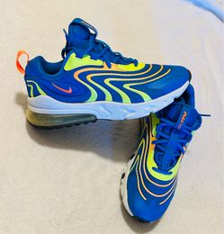NIKE SHOES