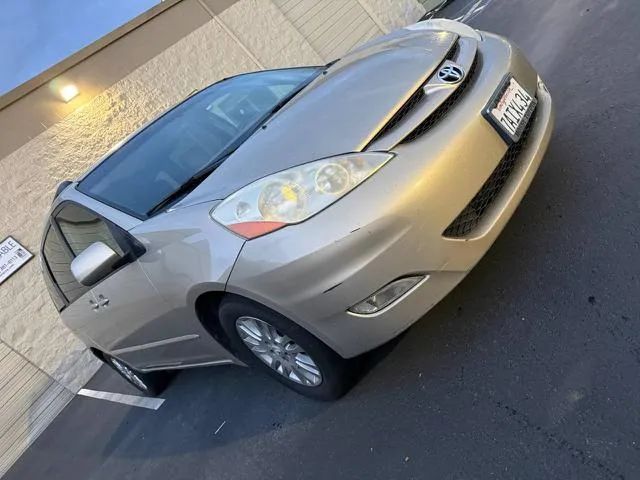 2008 Toyota Sienna