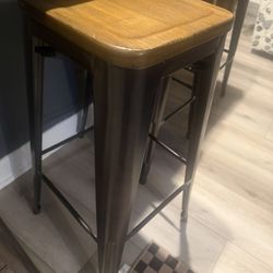30”  Inch Bar Stools X 4