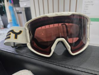 Oakley Snow Goggles White Frame Rose Lens