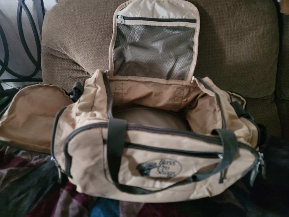 Bass Pro Shops Fishing Bag