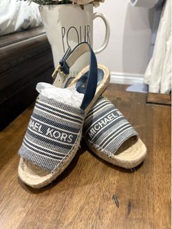 Michael Kors size 7